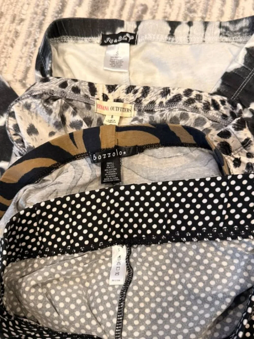 NEW women's small 4 leggings bundle